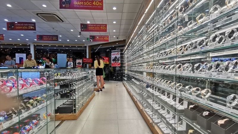 Giá thành phụ thuộc lớn vào thương hiệu Giá thành phụ thuộc lớn vào thương hiệu