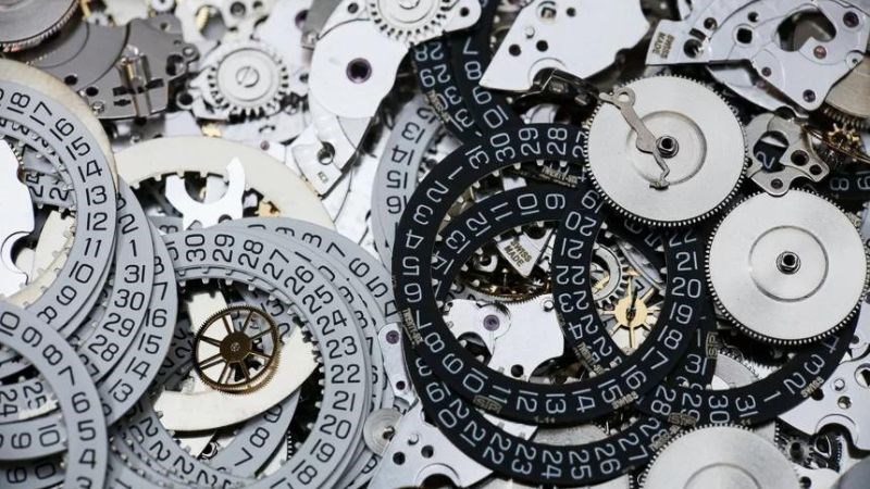 Tình trạng linh kiện quyết định đến chất lượng đồng hồ Tình trạng linh kiện quyết định đến chất lượng đồng hồ