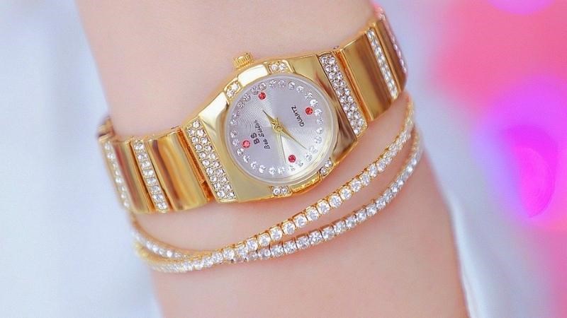 Đồng hồ Bs Bee Sister có giá dễ tiếp cận