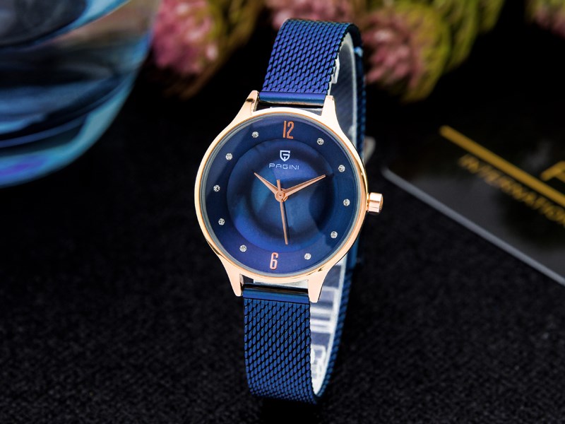 Đồng hồ Pagini có thiết kế màu sắc sặc sỡ, óng ánh