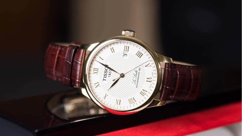 Tissot Powermatic 80 trữ cót lên đến 80 giờ, mang đến khả năng vận hành mạnh mẽ 