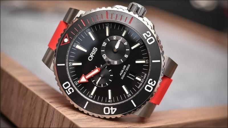 Đồng hồ mặt lớn có đường kính vỏ dao động từ 45 mm trở lên Đồng hồ mặt lớn có đường kính vỏ dao động từ 45 mm trở lên